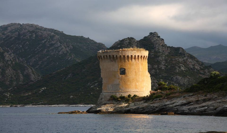 Tour génoise à Saint Florent